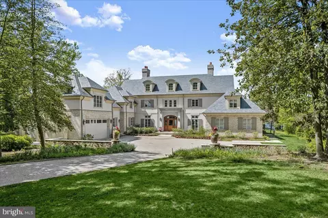 648 Round Hill Rd, Gibson Island, MD 21056