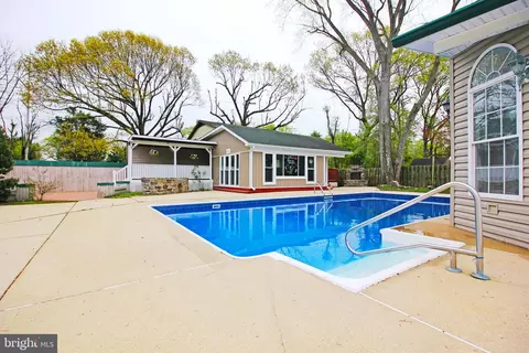 Exterior - 501 Bruce Ave, Odenton, MD 21113 photo 4 of 7