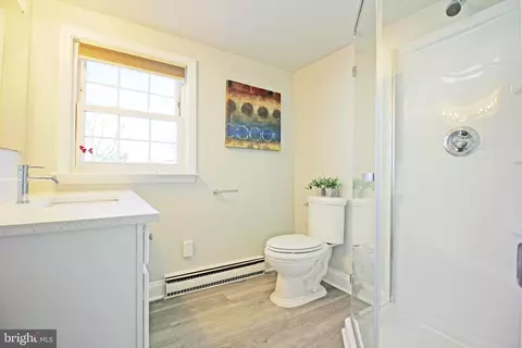 Bath - 501 Bruce Ave, Odenton, MD 21113 photo 2 of 3