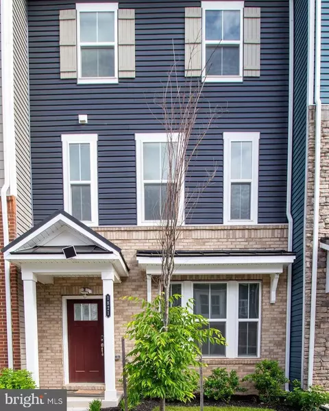1821 Iris Ln, Hanover, MD 21076