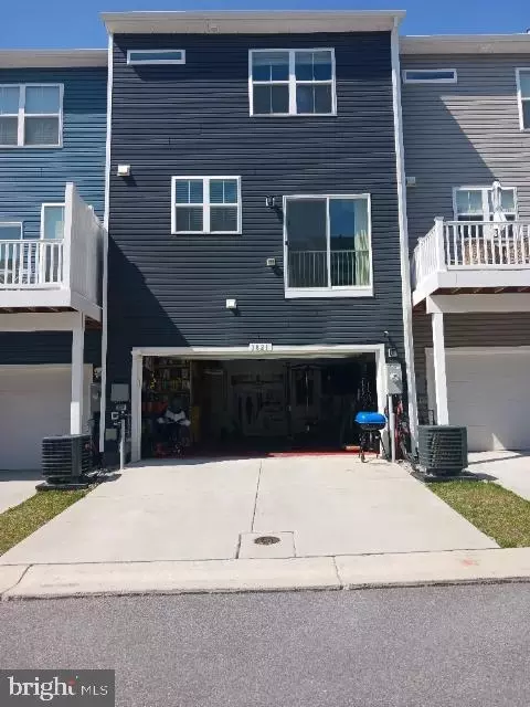 Exterior - 1821 Iris Ln, Hanover, MD 21076 photo 3 of 4