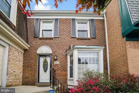 1274 Masters Dr, Arnold, MD 21012