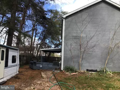 Exterior - 7679 Tuckerman Dr, Hanover, MD 21076 photo 6 of 9