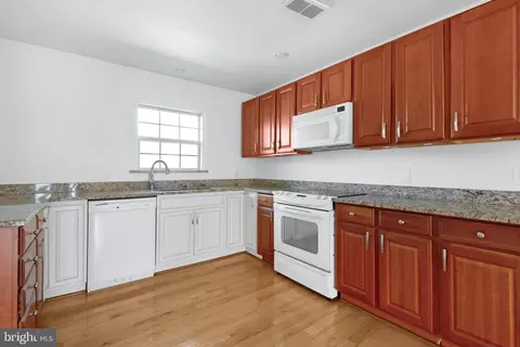 Kitchen - 452 Maple Leaf Dr, Edgewater, MD 21037 photo 2 of 3