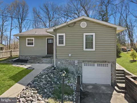Exterior - 452 Maple Leaf Dr, Edgewater, MD 21037 photo 3 of 6