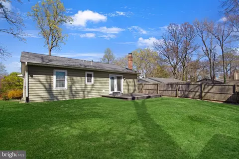 Exterior - 452 Maple Leaf Dr, Edgewater, MD 21037 photo 4 of 6