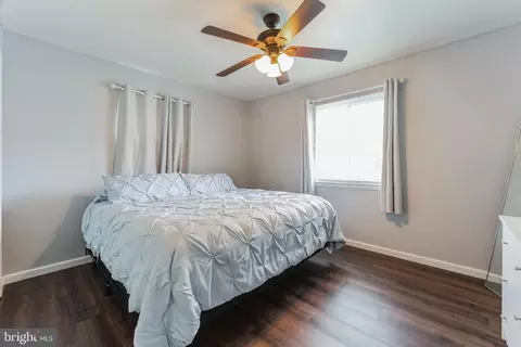 Bedroom - 1060 Vena Ln, Pasadena, MD 21122 photo 1 of 5