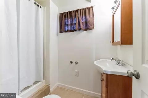 Bath - 1060 Vena Ln, Pasadena, MD 21122 photo 2 of 2
