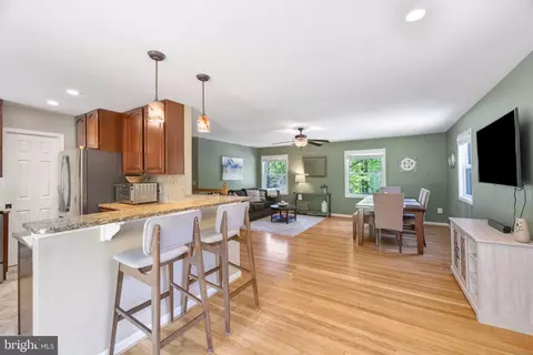 Kitchen - 1185 Wright Ave, Arnold, MD 21012 photo 2 of 6