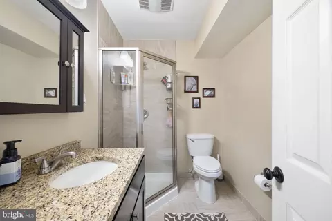 Bath - 1185 Wright Ave, Arnold, MD 21012 photo 3 of 3
