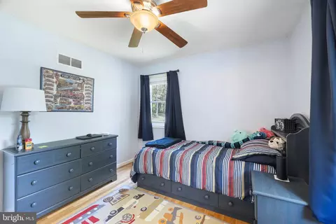 Bedroom - 1185 Wright Ave, Arnold, MD 21012 photo 2 of 5