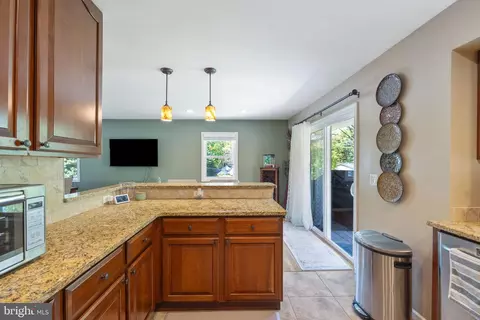 Kitchen - 1185 Wright Ave, Arnold, MD 21012 photo 3 of 6
