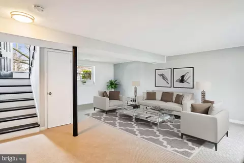 Living - 224 Lake Rd, Pasadena, MD 21122 photo 4 of 4