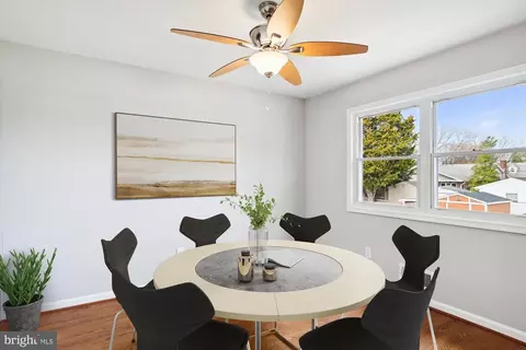 Dining - 224 Lake Rd, Pasadena, MD 21122 photo 1 of 1