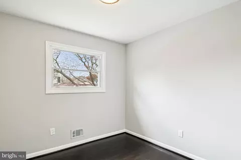 Other - 224 Lake Rd, Pasadena, MD 21122 photo 4 of 14