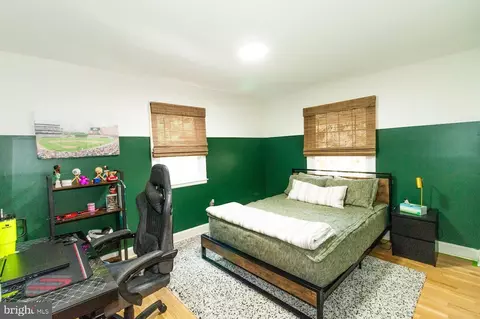 Bedroom - 1535 Long Point Rd, Pasadena, MD 21122 photo 1 of 3