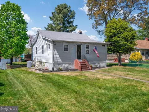 Exterior - 834 Riverside Dr, Pasadena, MD 21122 photo 9 of 14