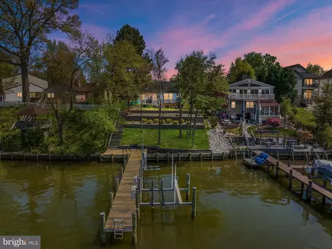 View/Area - 834 Riverside Dr, Pasadena, MD 21122 photo 2 of 22