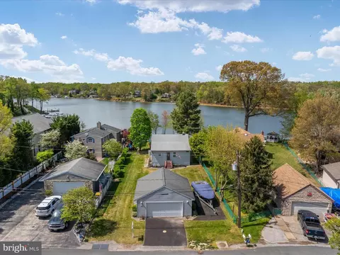 View/Area - 834 Riverside Dr, Pasadena, MD 21122 photo 4 of 22
