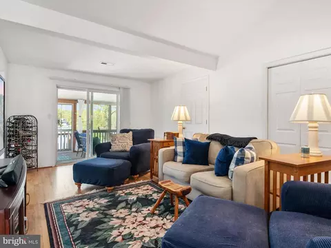 Living - 834 Riverside Dr, Pasadena, MD 21122 photo 1 of 3