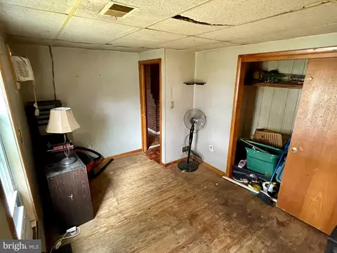 7722 Williams St, Pasadena, MD 21122 photo 6