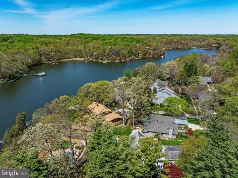 View/Area - 371 Broadview Ln, Annapolis, MD 21401 photo 14 of 15
