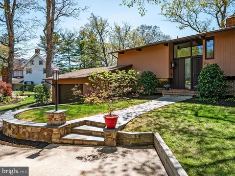 Exterior - 371 Broadview Ln, Annapolis, MD 21401 photo 4 of 12
