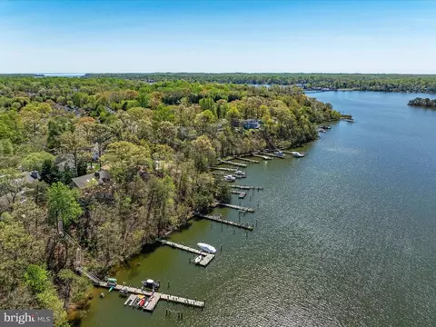 View/Area - 371 Broadview Ln, Annapolis, MD 21401 photo 8 of 15