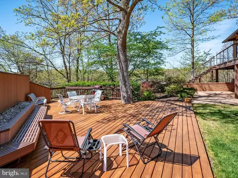 Exterior - 371 Broadview Ln, Annapolis, MD 21401 photo 10 of 12