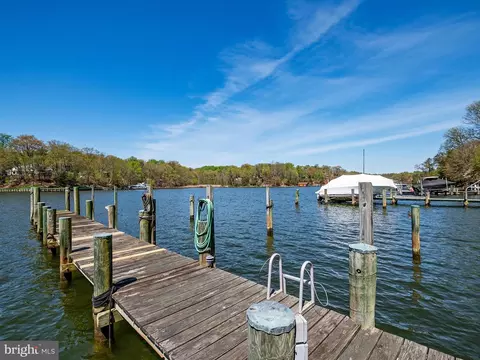 View/Area - 371 Broadview Ln, Annapolis, MD 21401 photo 7 of 15