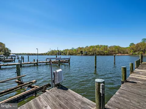 View/Area - 371 Broadview Ln, Annapolis, MD 21401 photo 6 of 15