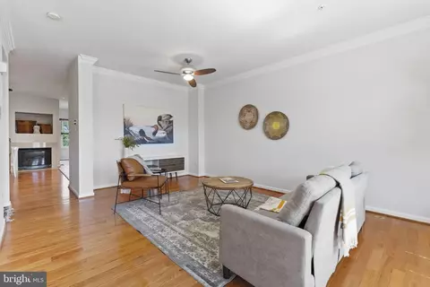 Living - 3404 Barn House Dr, Edgewater, MD 21037 photo 3 of 6