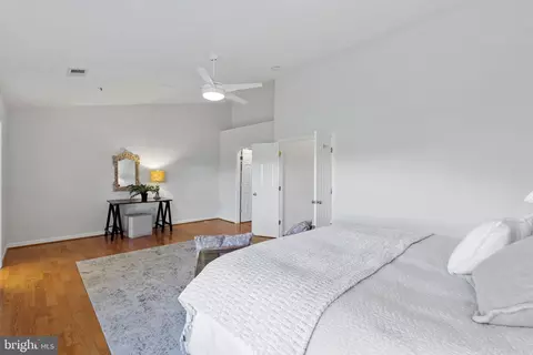 Bedroom - 3404 Barn House Dr, Edgewater, MD 21037 photo 3 of 4