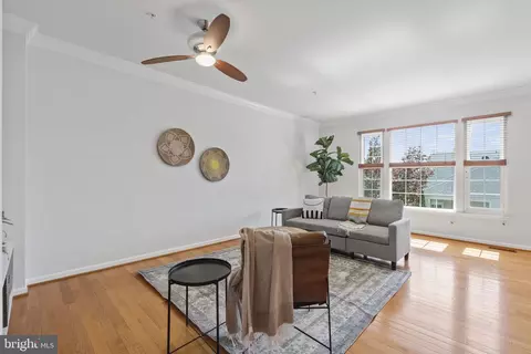 Living - 3404 Barn House Dr, Edgewater, MD 21037 photo 4 of 6
