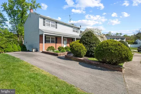 1211 Kimberly Ln, Glen Burnie, MD 21061