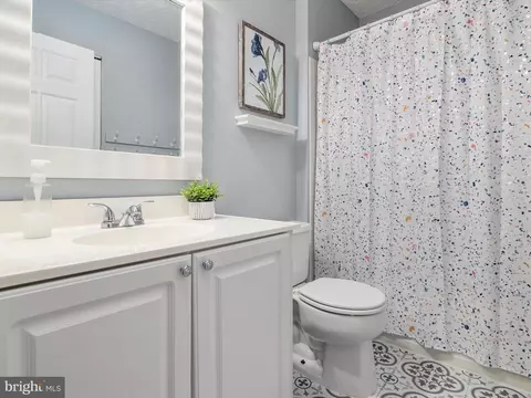 Bath - 314 Timberbrook Ct, Odenton, MD 21113 photo 6 of 7