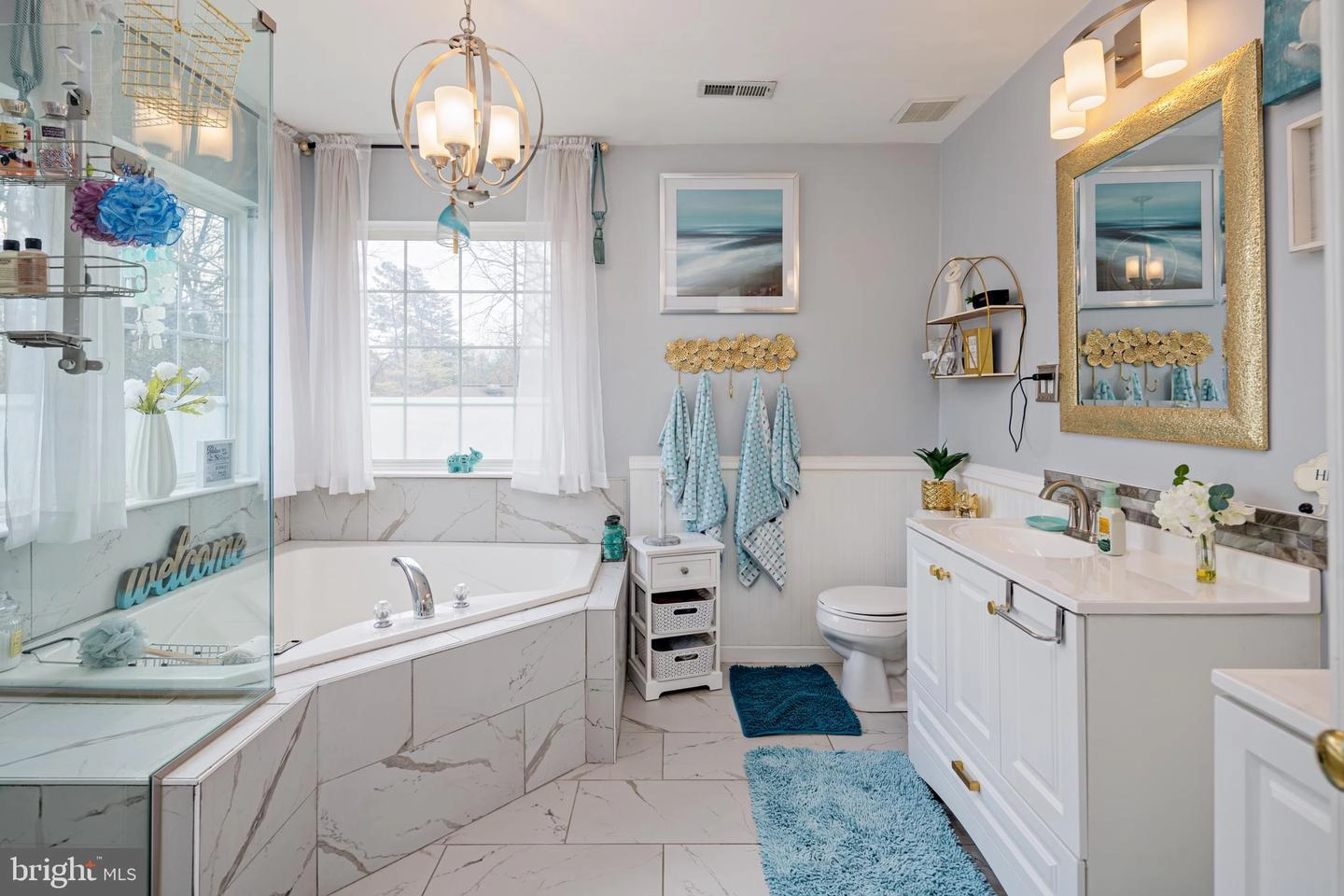 Bath - 8011 Carlean Ct, Pasadena, MD 21122 photo 1 of 7
