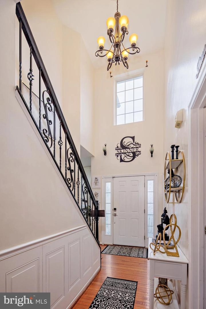 Entry Way - 8011 Carlean Ct, Pasadena, MD 21122 photo 3 of 5