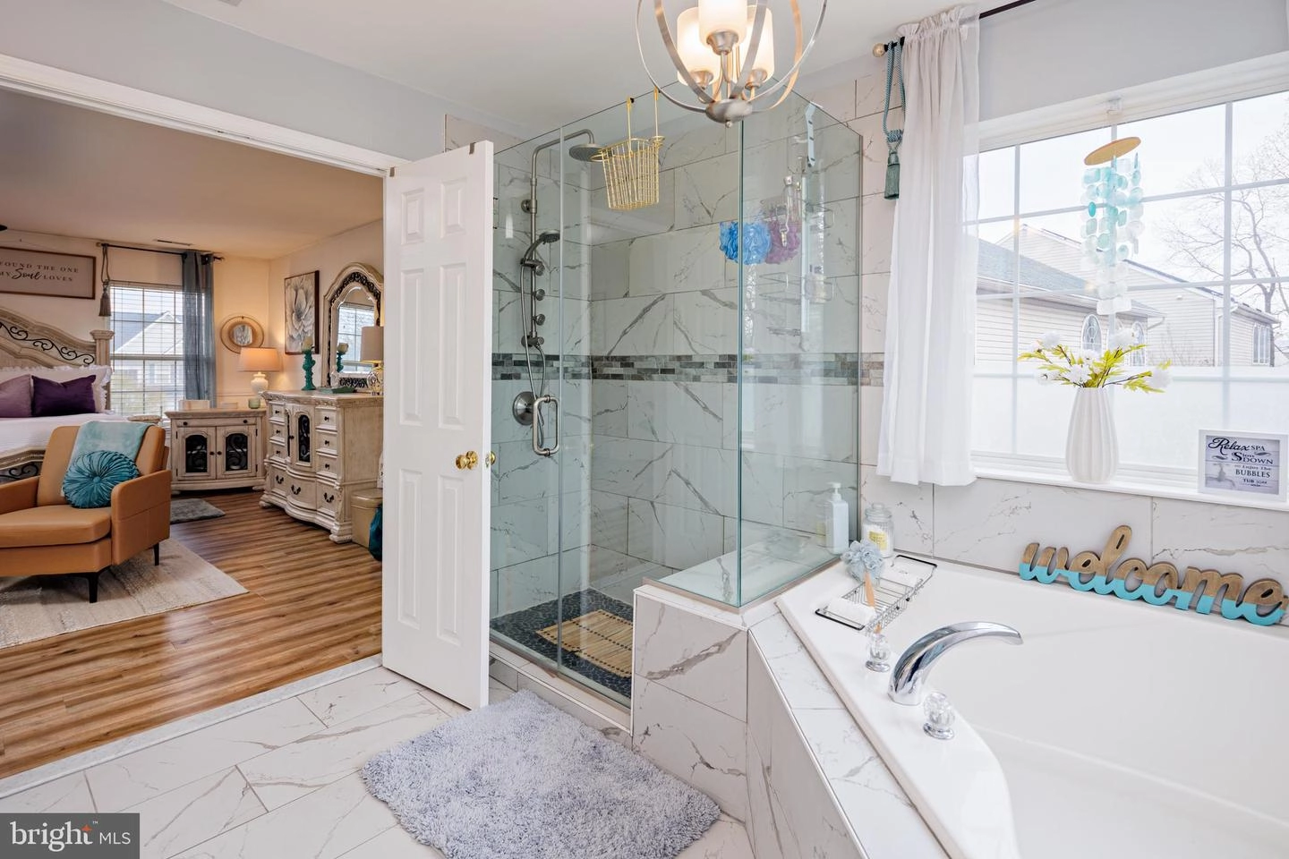 Bath - 8011 Carlean Ct, Pasadena, MD 21122 photo 5 of 7