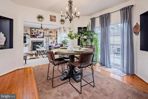 Dining - 8011 Carlean Ct, Pasadena, MD 21122 photo 2 of 3