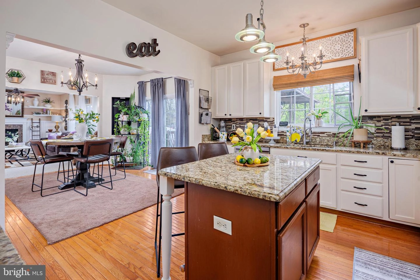 Kitchen - 8011 Carlean Ct, Pasadena, MD 21122 photo 5 of 6