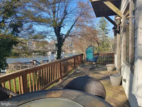 Exterior - 614 Laurel Dr, Pasadena, MD 21122 photo 7 of 11