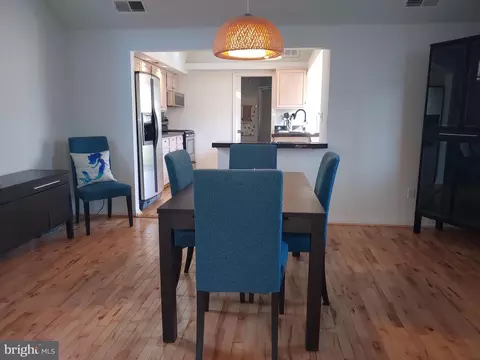 Dining - 614 Laurel Dr, Pasadena, MD 21122 photo 2 of 4