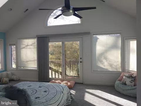 Bedroom - 614 Laurel Dr, Pasadena, MD 21122 photo 1 of 10