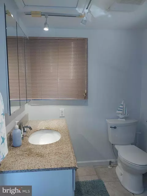 Bath - 614 Laurel Dr, Pasadena, MD 21122 photo 3 of 6