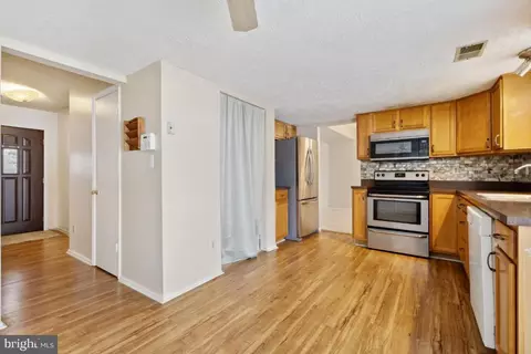 Kitchen - 1402 Macedonia Dr, Hanover, MD 21076 photo 3 of 3