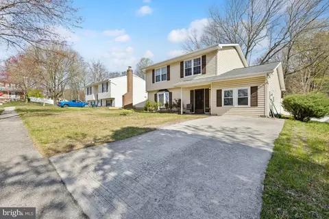 Exterior - 1402 Macedonia Dr, Hanover, MD 21076 photo 3 of 5