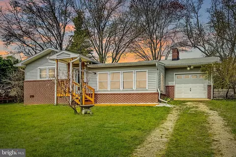 98 Spring Valley Dr, Annapolis, MD 21403