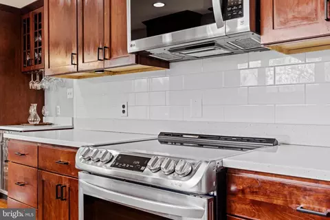 Kitchen - 1501 Circle Dr, Annapolis, MD 21409 photo 4 of 7