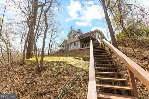 Exterior - 1501 Circle Dr, Annapolis, MD 21409 photo 9 of 10